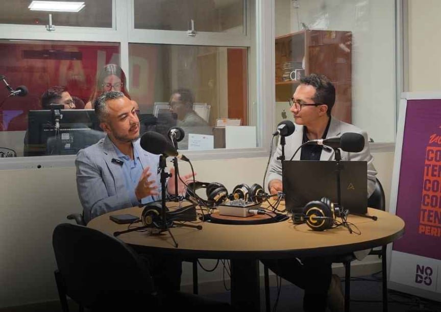 Efrén Ortiz - Click Radio UDLA